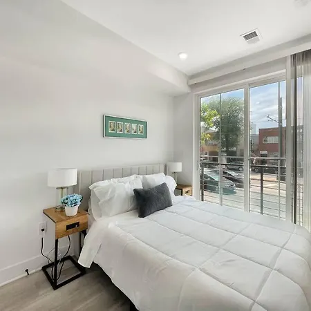 Classy Capitol Hill Apt, Steps From Dc Attraction